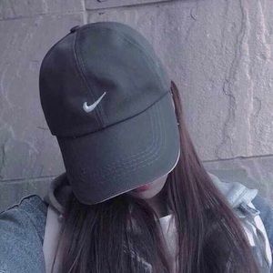 Meet your Posher, Ying